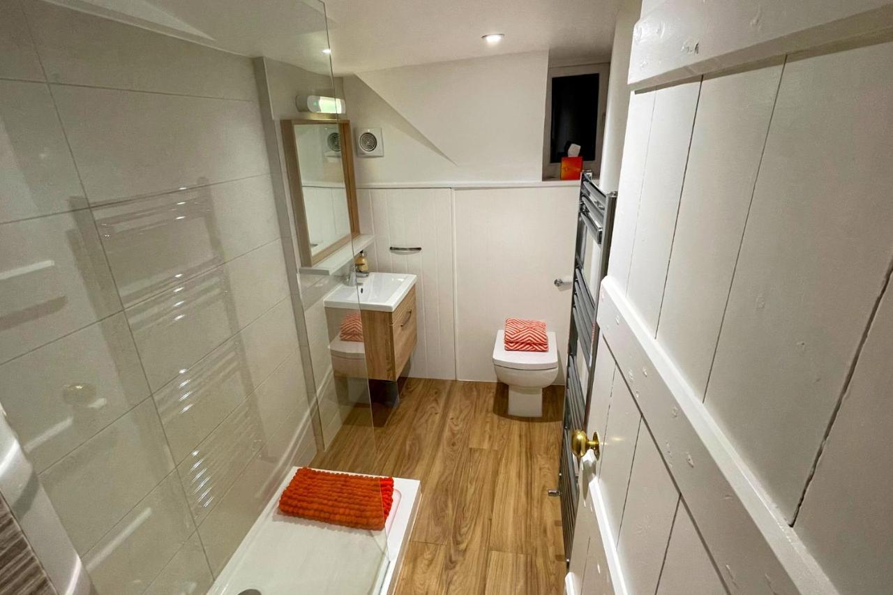 Stunning Luxury Apartment In Central Лимингтон Экстерьер фото